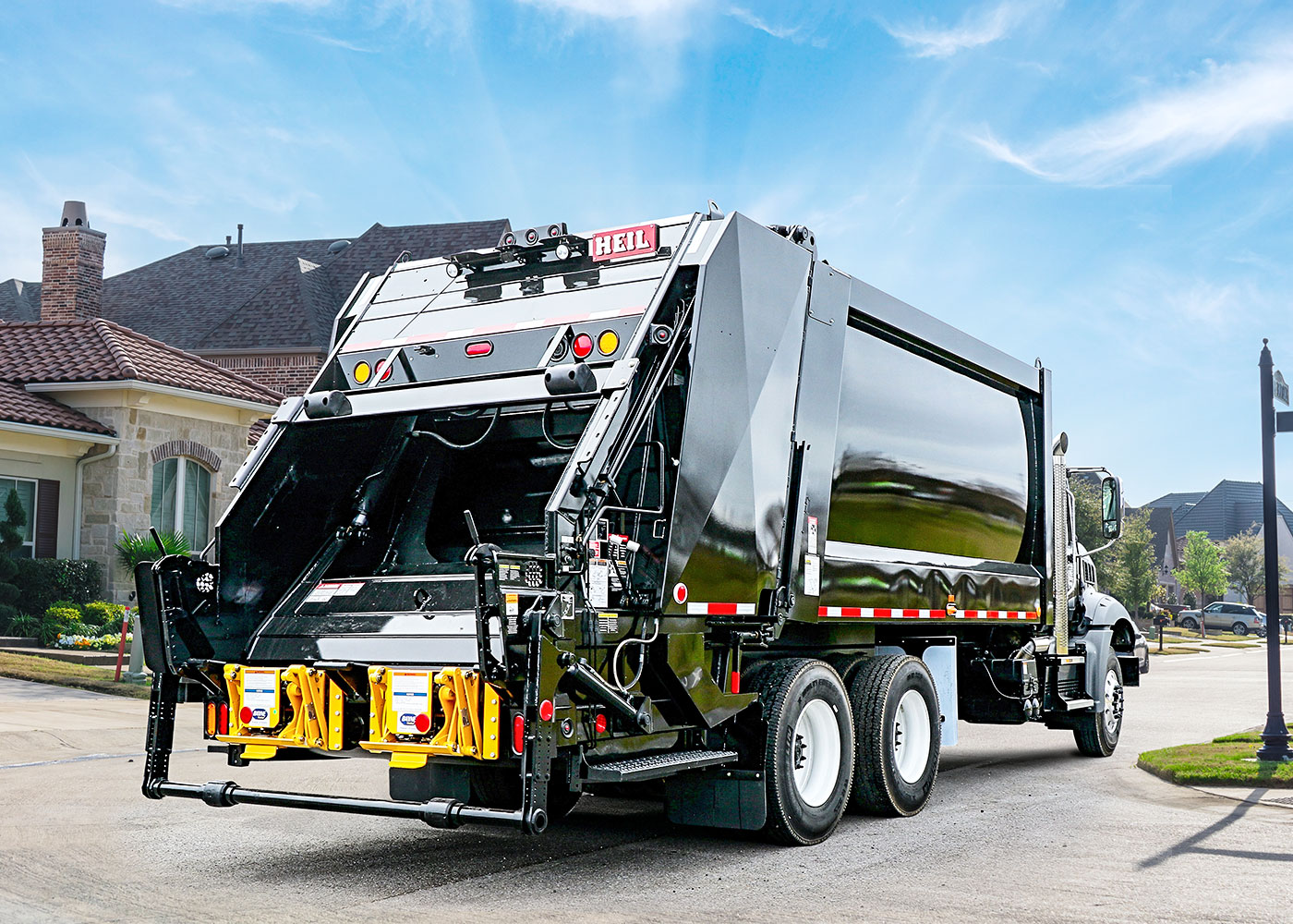 DuraPack® 5000 Rear Load Garbage Trucks